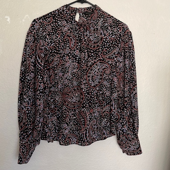 Banana Republic Tops - BANANA REPUBLIC. Size XS. Floral